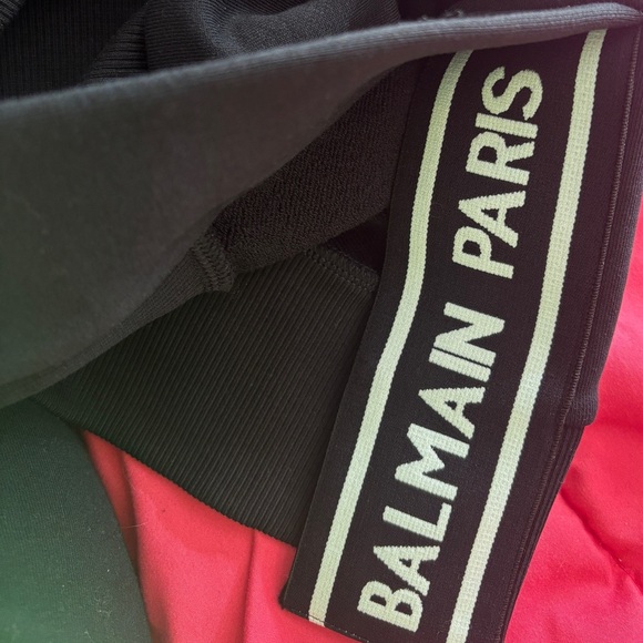 NWT • Balmain • Women's Flocked Logo Cotton Crop Hoodie • Noir Blanc • Small - Picture 3 of 4